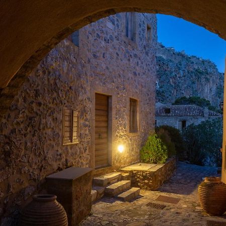 Victoria'S House In Monemvasia Castle Villa Exterior photo